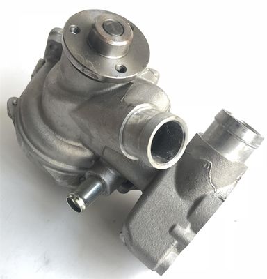 1042002701 Pièces moteur Pompe à eau
