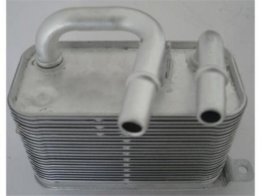 17217519213 Pièces moteur BMW refroidisseur d'huile