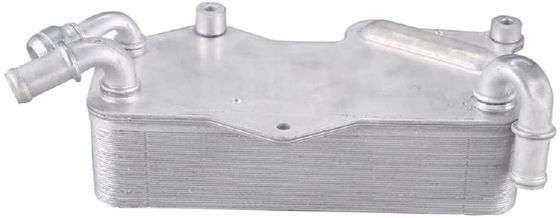4G0317021M Pièces moteur refroidisseur d'huile d'engrenage pour AUDI A7
