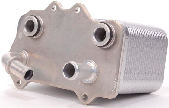 99630701750 Pièces moteur refroidisseur d'huile de vitesses pour Porsche 911 (996)