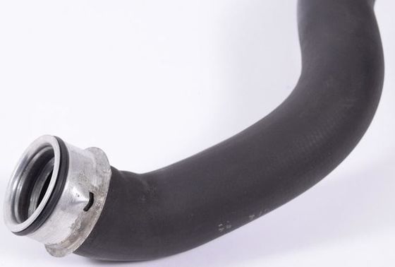 2115013582 Pièces moteur tuyau d'eau de refroidissement