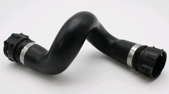 17127537108 tuyau de refroidissement du radiateur Facilité d'entretien Pièces de moteur automobile